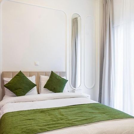 אתונה Lux 2 Bedroom Apt Next To Metro מראה חיצוני תמונה