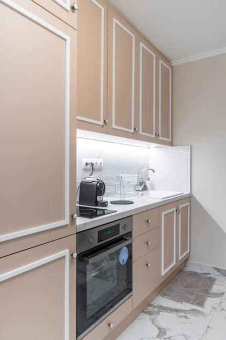 אתונה Lux 2 Bedroom Apt Next To Metro מראה חיצוני תמונה