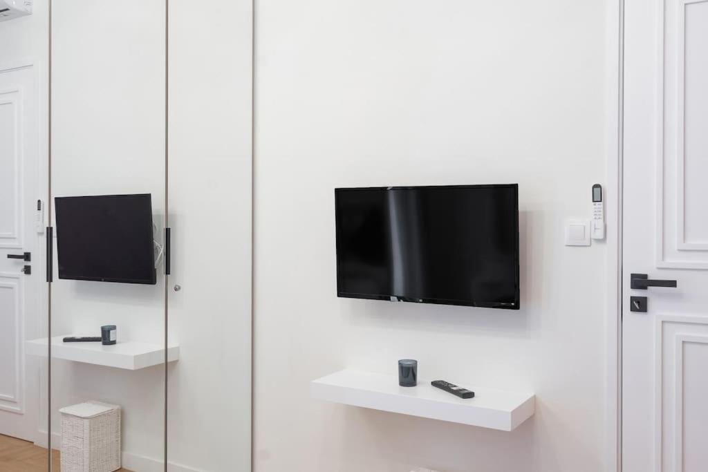 אתונה Lux 2 Bedroom Apt Next To Metro מראה חיצוני תמונה