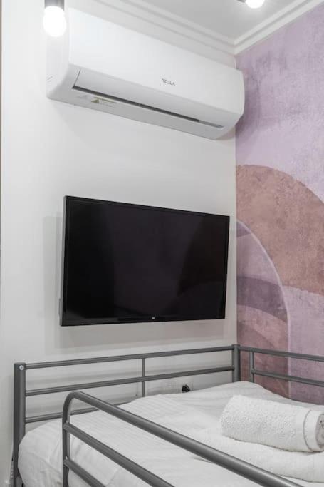 אתונה Lux 2 Bedroom Apt Next To Metro מראה חיצוני תמונה